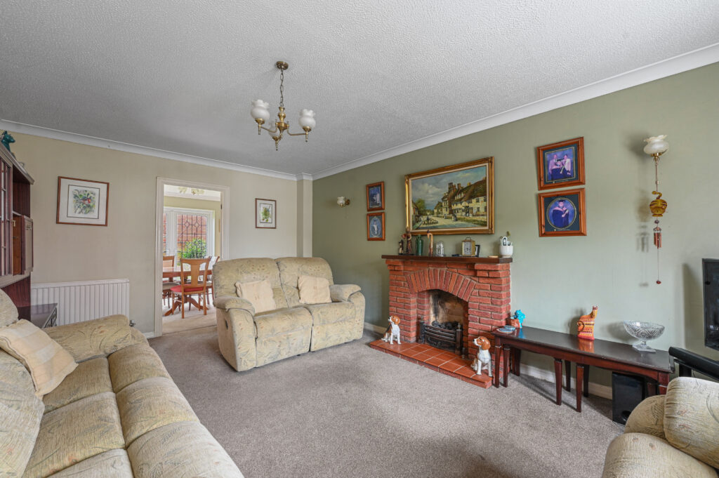 Oak Lodge Tye