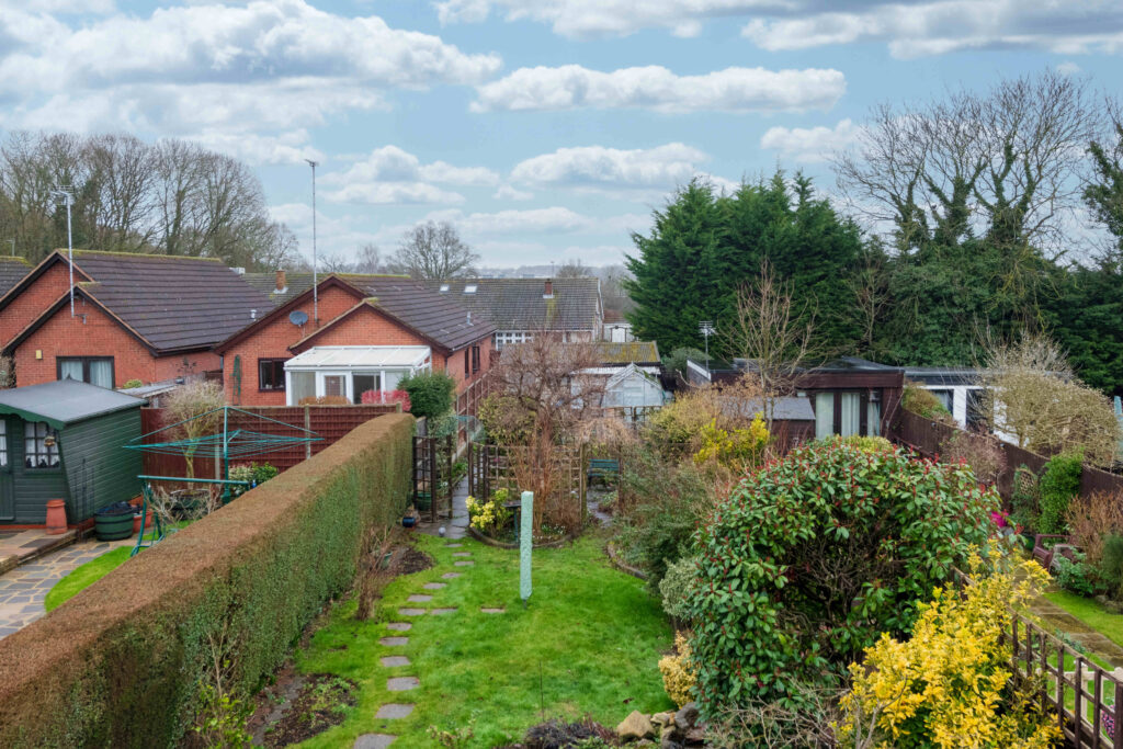 Sans Souci
Barrow Lane
Cheshunt
Waltham Cross
EN7 5LN