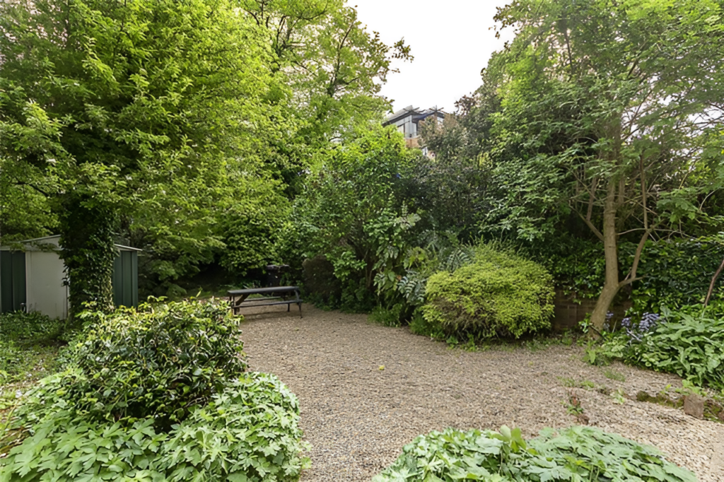 Fordwych Road, London, NW2