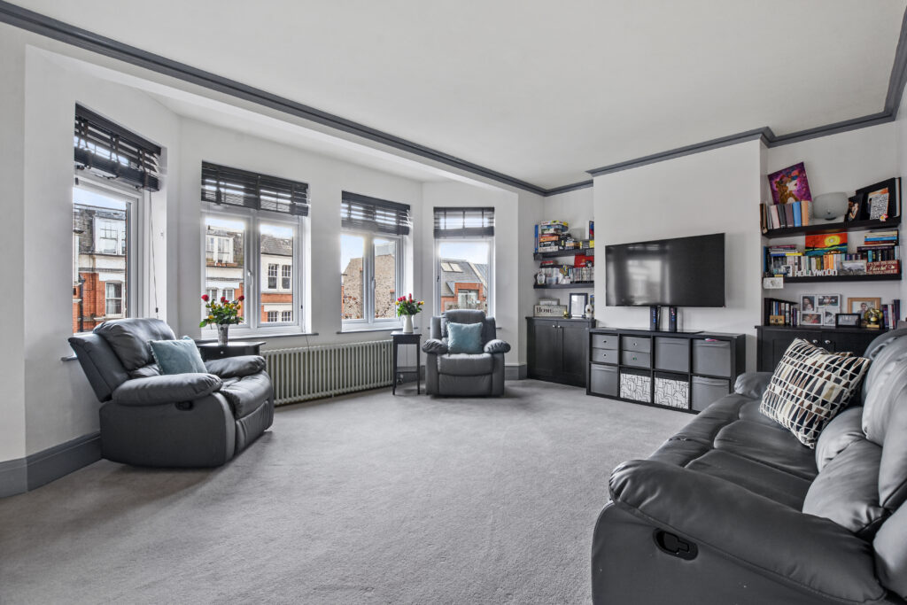 Cholmley Gardens, London, NW6
