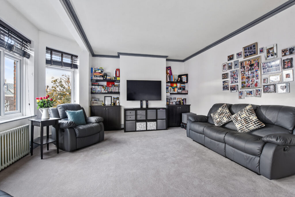 Cholmley Gardens, London, NW6