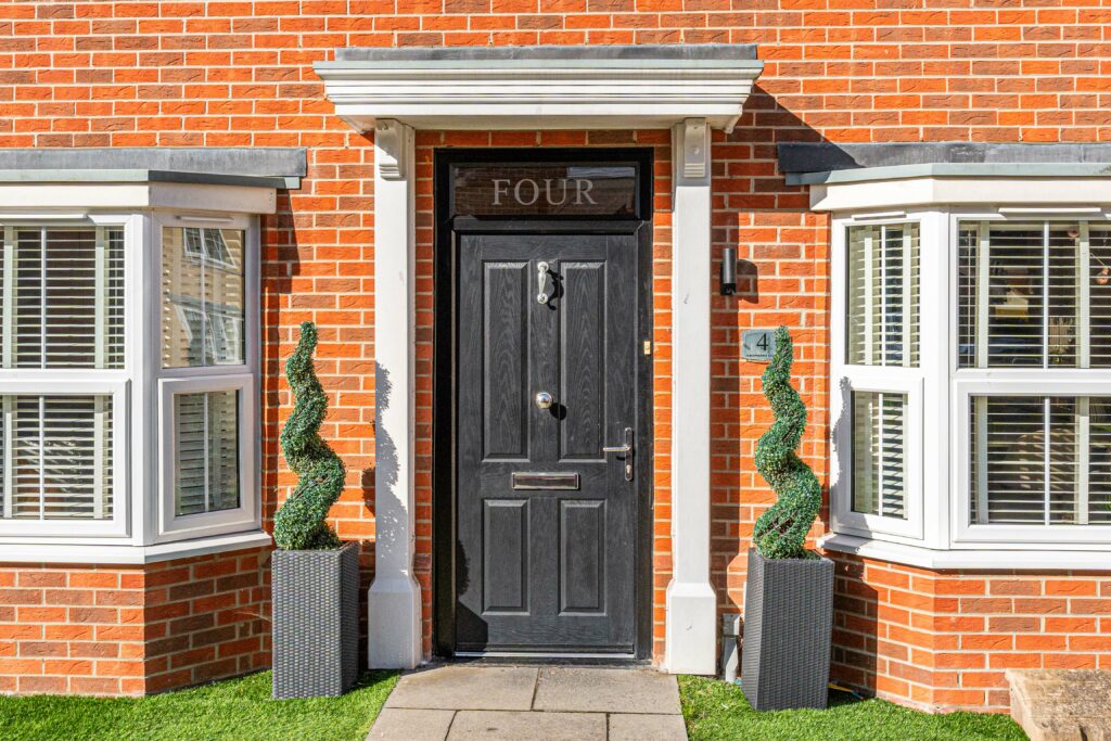 4 Chapmans Close
Little Canfield
Dunmow
CM6 1GD
