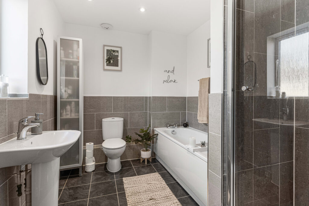 4 Chapmans Close
Little Canfield
Dunmow
CM6 1GD