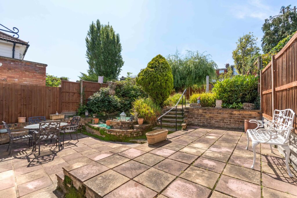 Holbeck Lane, West Cheshunt EN7