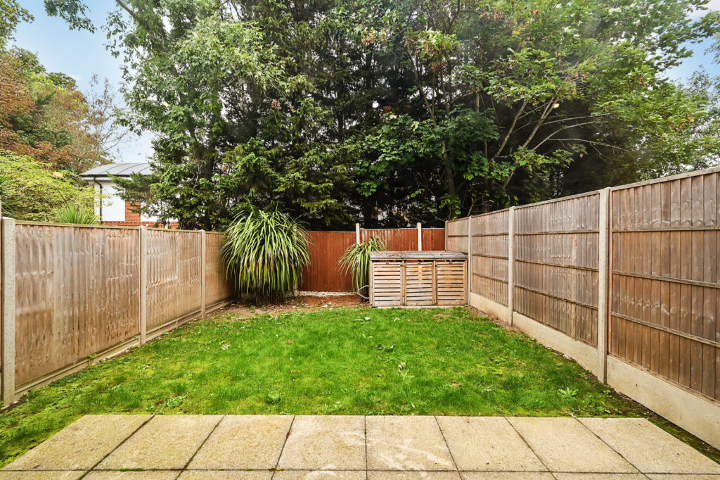 Maxwelton Close (B), London, NW7